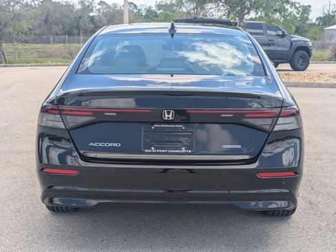 Used 2025 Honda Accord EX-L image 6