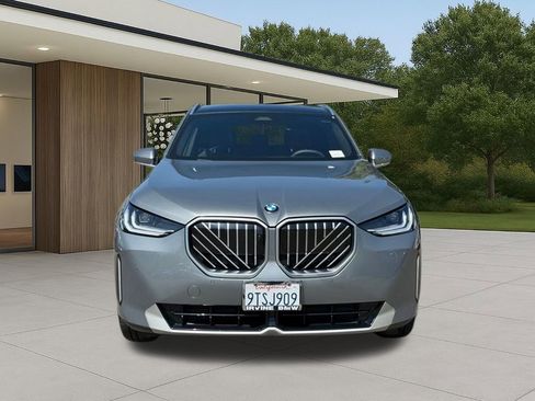 Used 2025 BMW X3 xDrive30i w/ Premium Package image 4