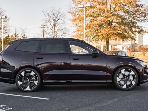 New 2025 Volvo EX90 Ultra w/ Protection Package Premier image 3