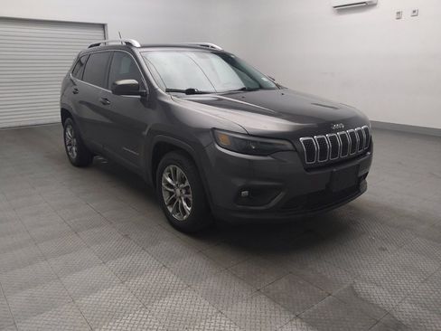 Used 2020 Jeep Cherokee Latitude Plus FWD image 13