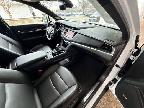 Certified 2025 Cadillac XT5 Premium Luxury image 29