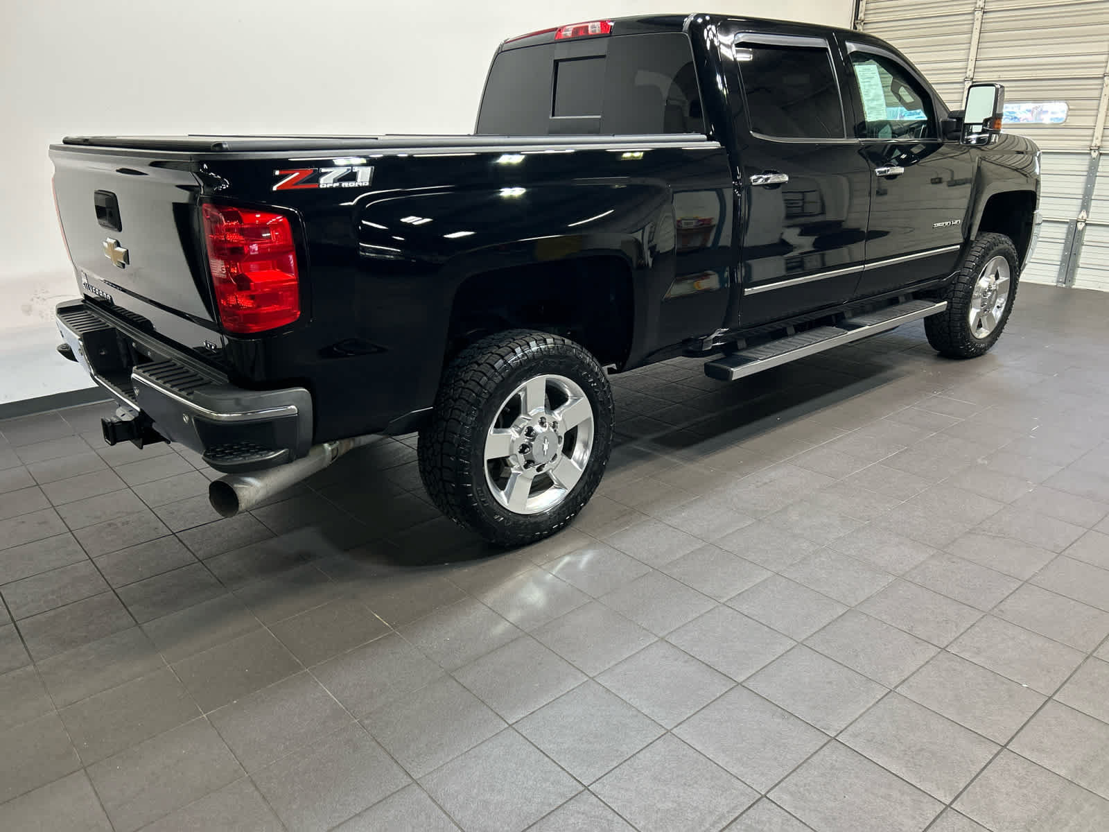 Used 2018 Chevrolet Silverado 2500 LTZ w/ Duramax Plus Package AWD/4WD image 3