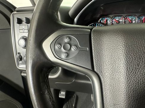 Used 2019 Chevrolet Silverado 1500 LT w/ All Star Edition image 13