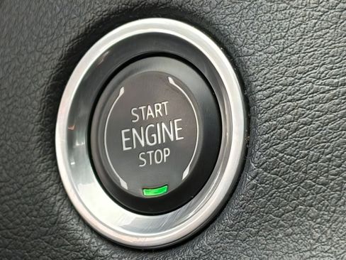 Used 2019 Cadillac XT4 Sport FWD image 28