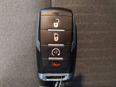 Used 2020 RAM 1500 Big Horn image 32