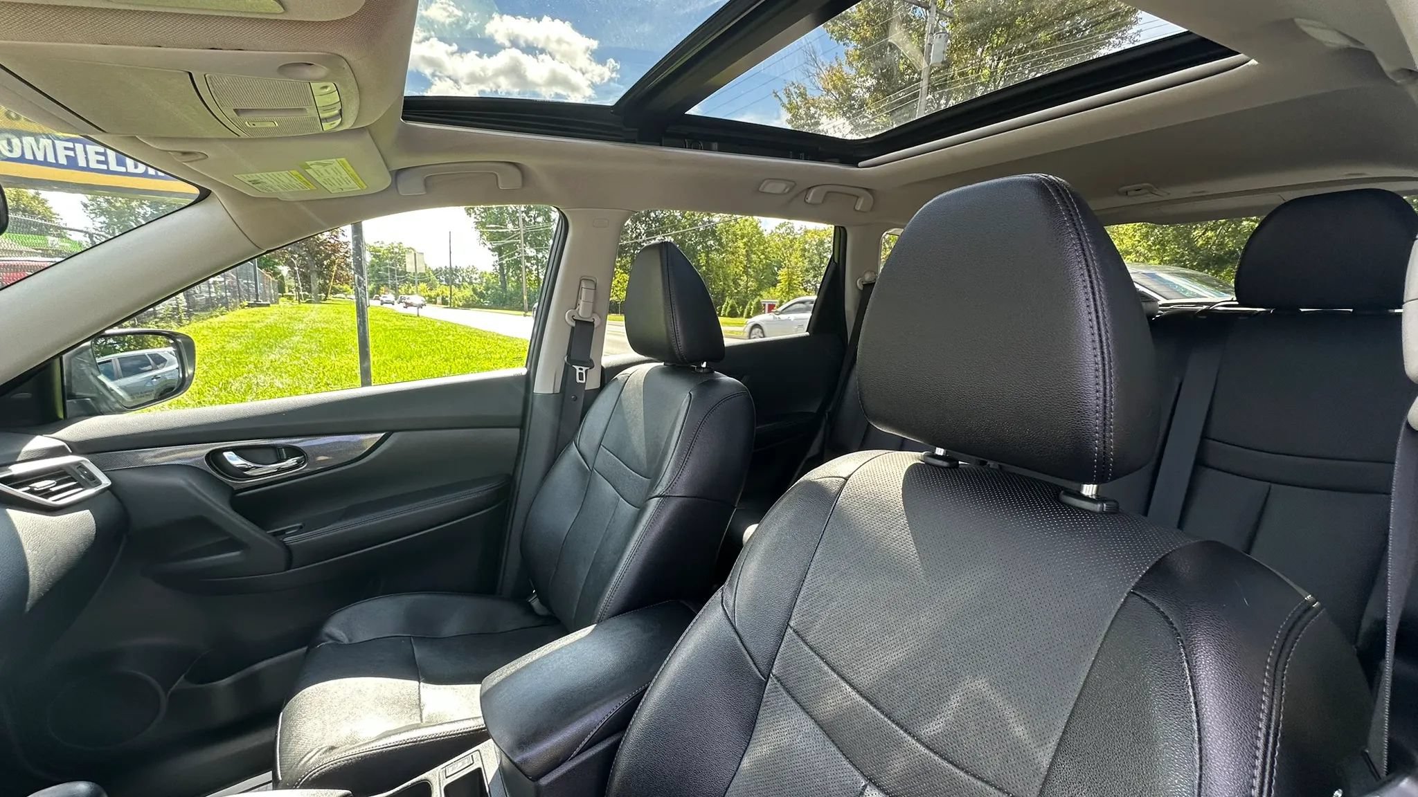 Used 2016 Nissan Rogue SL w/ SL Premium Package AWD/4WD image 25