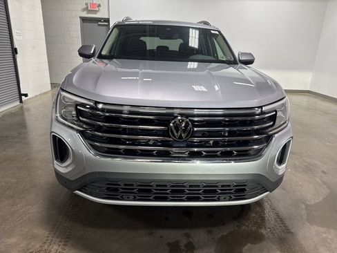 New 2026 Volkswagen Atlas SE image 7