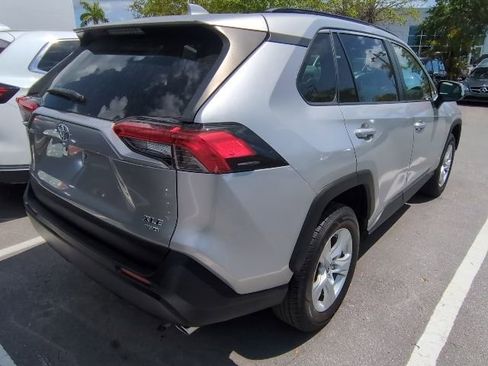 Used 2019 Toyota RAV4 XLE w/ Convenience Package image 10