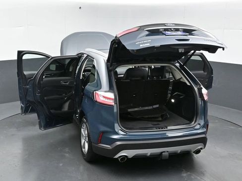 Certified 2019 Ford Edge Titanium w/ Cold Weather Package AWD/4WD image 54