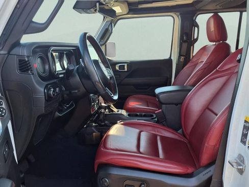Used 2024 Jeep Wrangler Unlimited Rubicon 392 image 12