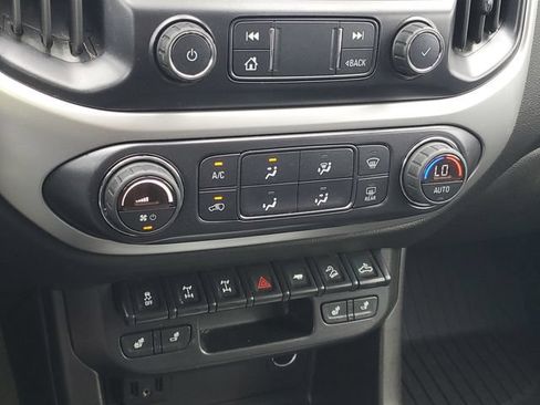 Certified 2020 Chevrolet Colorado ZR2 w/ ZR2 Dusk Special Edition AWD/4WD image 25