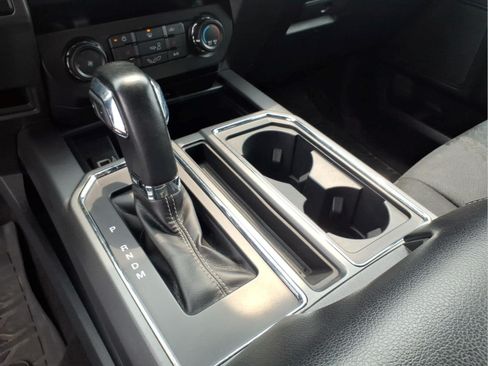 Used 2020 Ford F150 XLT w/ Equipment Group 302A Luxury AWD/4WD image 19