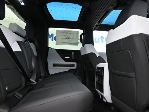 New 2025 GMC Hummer EV 2X w/ LPO, Sport Package image 9