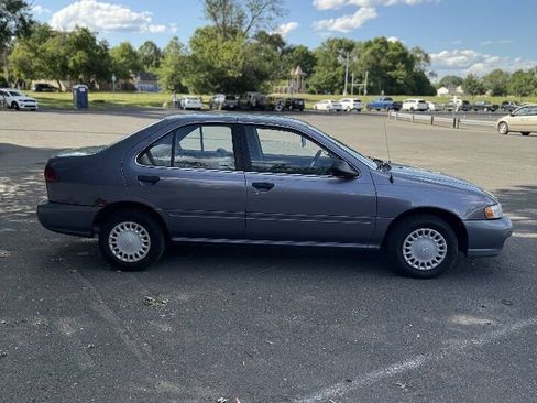 Used 1999 Nissan Sentra XE FWD image 8
