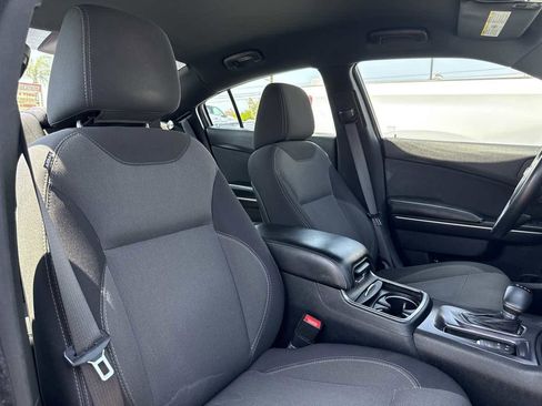 Used 2015 Dodge Charger SE w/ Sport Appearance Group RWD image 17