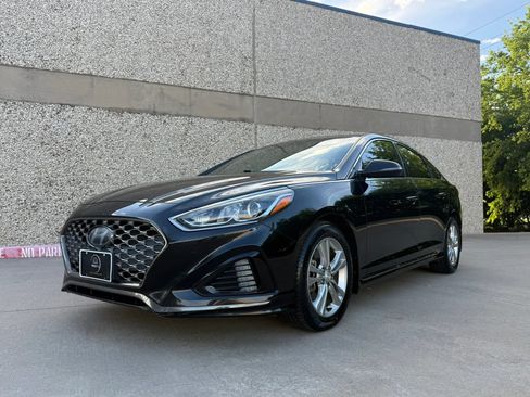 Used 2019 Hyundai Sonata Sport w/ Tech Package 03 image 2