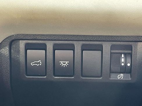 Used 2024 Subaru Ascent Limited image 23