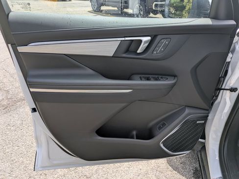 New 2026 Buick Enclave Preferred w/ Power Package AWD/4WD image 9