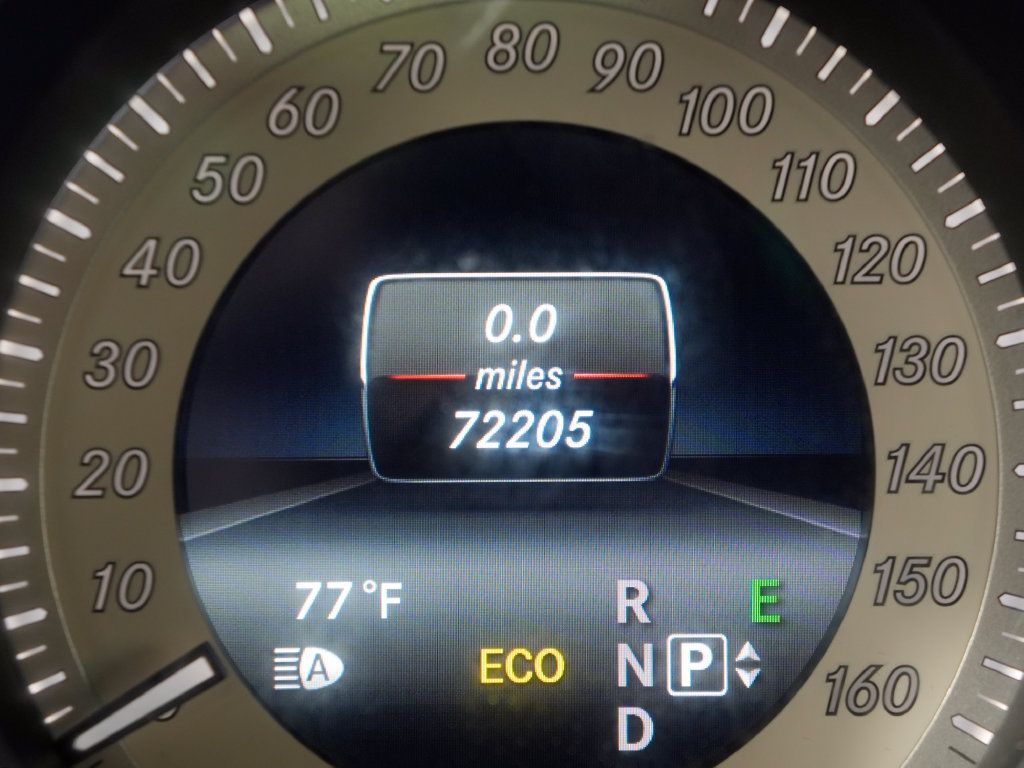 Used 2014 Mercedes-Benz E 350 4MATIC Sedan image 19