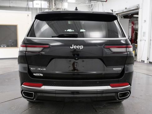 Used 2021 Jeep Grand Cherokee L Summit w/ Luxury Tech Group V AWD/4WD image 6