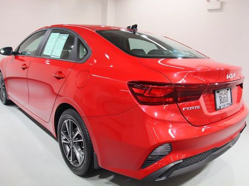 Used 2024 Kia Forte LXS w/ LXS Technology Package FWD image 15