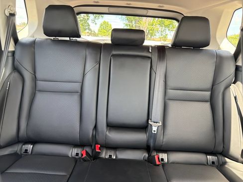Used 2025 Nissan Rogue SV w/ SV Premium Package FWD image 52