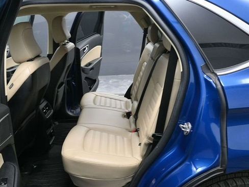 Used 2023 Ford Edge SEL w/ Convenience Package image 14