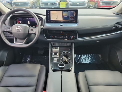Certified 2025 Nissan Rogue SL AWD/4WD image 9