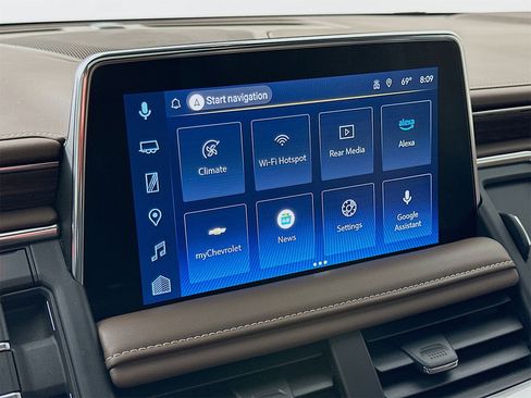 Used 2024 Chevrolet Tahoe High Country w/ Advanced Technology Package image 16