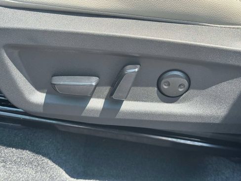 Used 2025 Nissan Murano SL AWD/4WD image 17