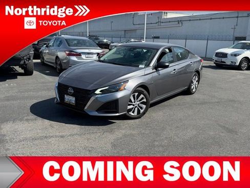 Used 2024 Nissan Altima 2.5 S image 1