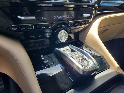 Certified 2025 Acura MDX FWD w/ Technology Package image 34