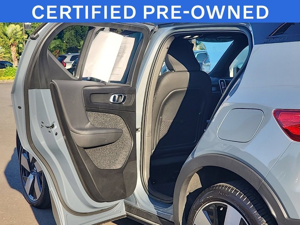Certified 2023 Volvo XC40 Recharge Ultimate AWD/4WD image 15