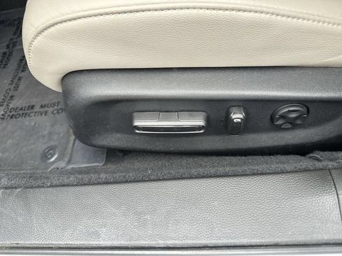 Used 2022 Honda Accord Touring image 12