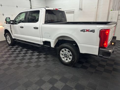 Used 2024 Ford F250 XLT AWD/4WD image 6