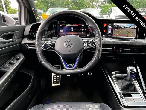Used 2024 Volkswagen Golf R AWD/4WD image 11