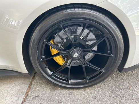 Used 2022 Porsche 911 GT3 RWD image 17