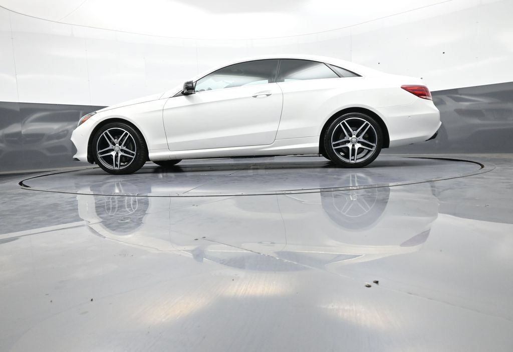 Used 2017 Mercedes-Benz E 400 4MATIC Coupe image 38