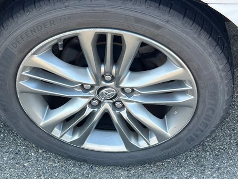 Used 2017 Toyota Camry SE FWD image 22