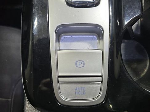 Used 2022 Hyundai Tucson Limited image 27