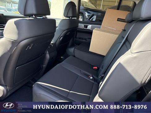 Used 2026 Hyundai Santa Fe SEL FWD image 12