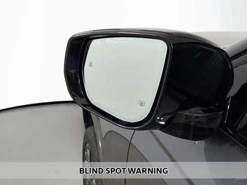 Used 2023 Jeep Grand Cherokee L Summit AWD/4WD image 9