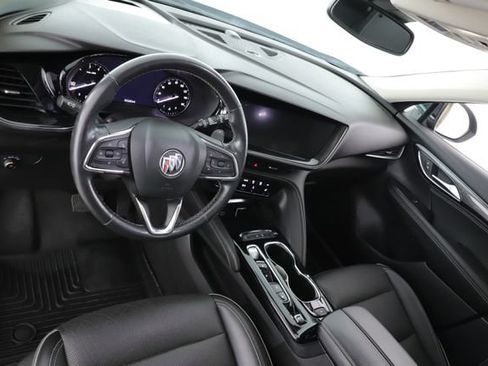 Used 2022 Buick Envision Essence w/ Safety Package FWD image 17