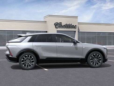 New 2025 Cadillac Lyriq Sport image 5