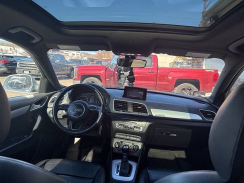 Used 2018 Audi Q3 2.0T Premium image 18