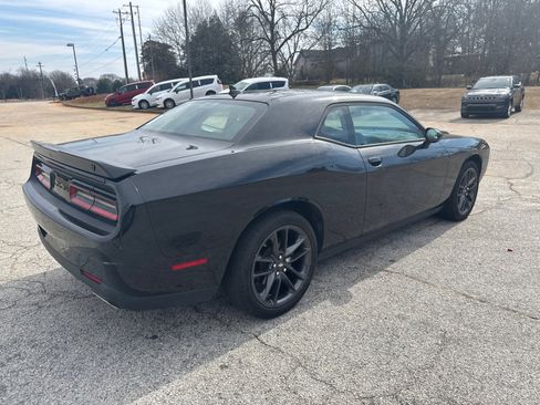 Used 2021 Dodge Challenger SXT w/ Plus Package image 5