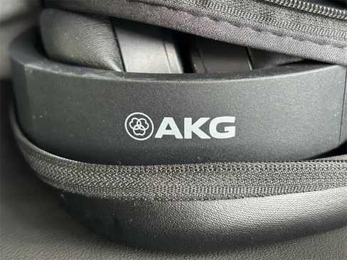 Used 2024 Cadillac Escalade Sport Platinum w/ LPO, Floor Liner Package image 30