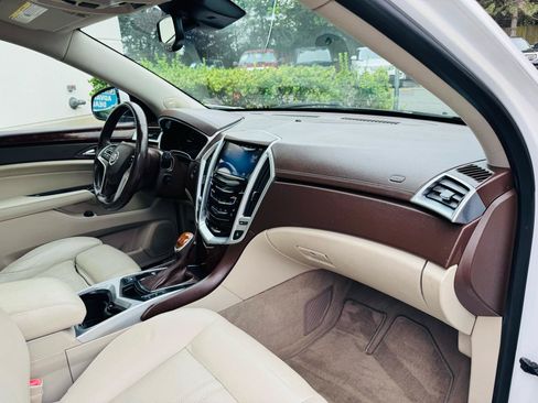 Used 2013 Cadillac SRX Premium AWD/4WD image 18