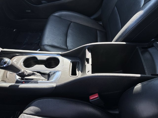 Used 2018 Chevrolet Malibu LT w/ Leather Package FWD image 24
