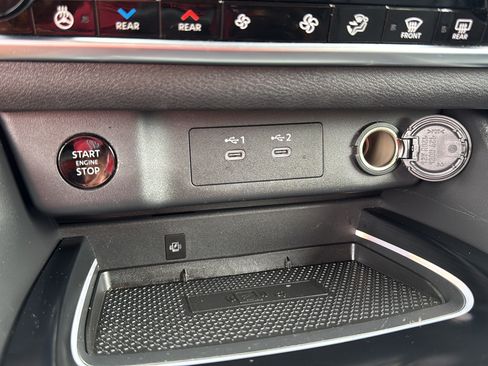 Used 2025 Nissan Rogue SL w/ Tech Package FWD image 27